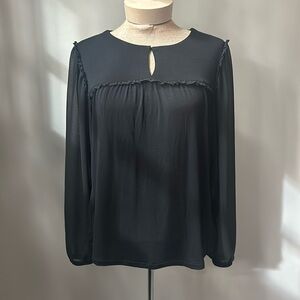 EUC Sz 6 Boden keyhole, yoke ruffle, sheer sleeve, jersey knit top